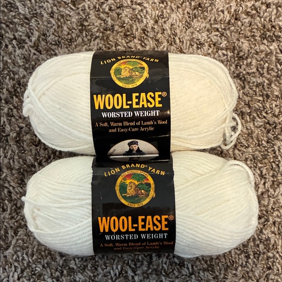 White & Silver Yarn Bundle - Picture 2 of 16